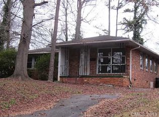 1526 Chelveston Dr, Charlotte, NC 28208