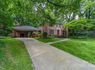 5815 Rebel Dr, Charlotte, NC 28210