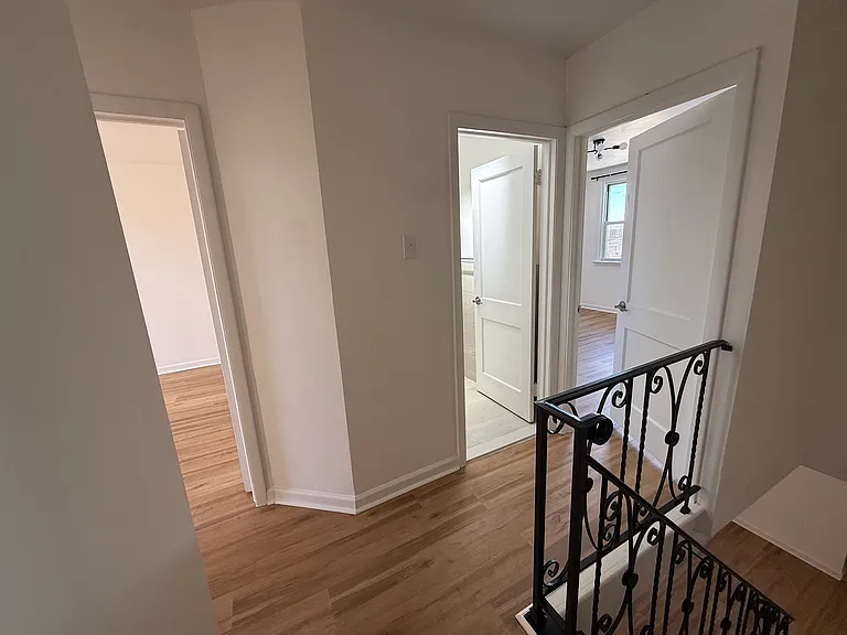 6805 Oakland St — Photo 10