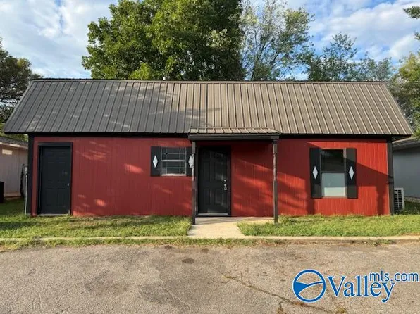 4322 Chalet Cir NW, Huntsville, AL 35810