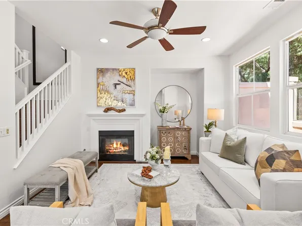 40 Trailing Vine, Irvine, CA 92602