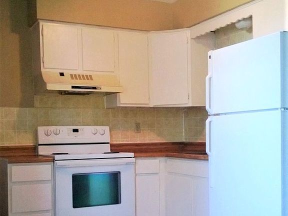 2nd image of 113 Pottawatomie St APT C