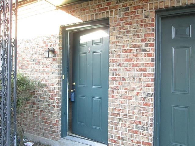 1st image of 1740 Newport Pl APT C