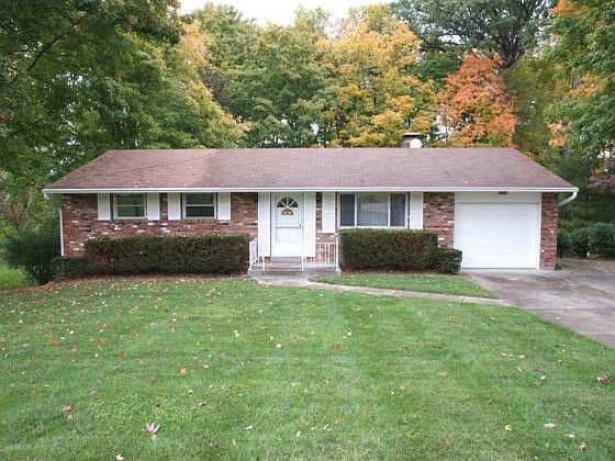 1st image of 10486 Woodleigh Ln