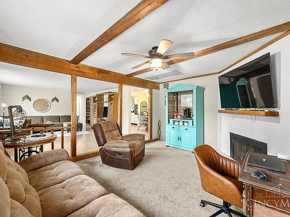 4th image of 3490 Townsley Dr