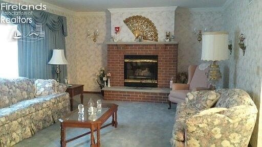 3rd image of 40 Brookwood Park