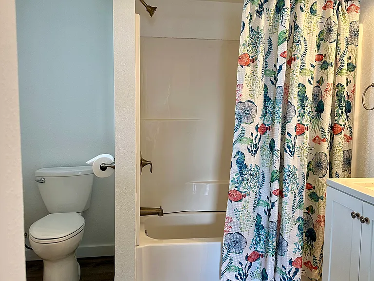 201 Victoria Loop — Photo 7