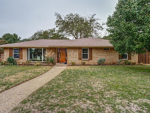 5th image of 3945 Clubway Ln