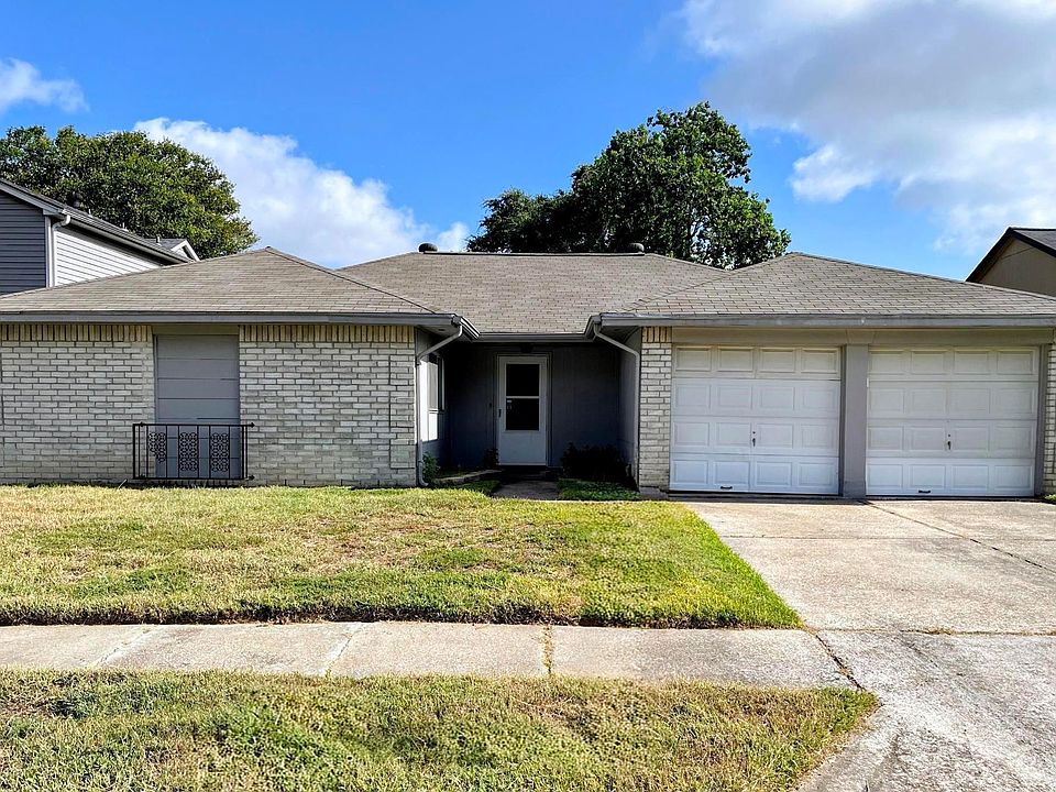 1st image of 4826 Lost Lake Ln