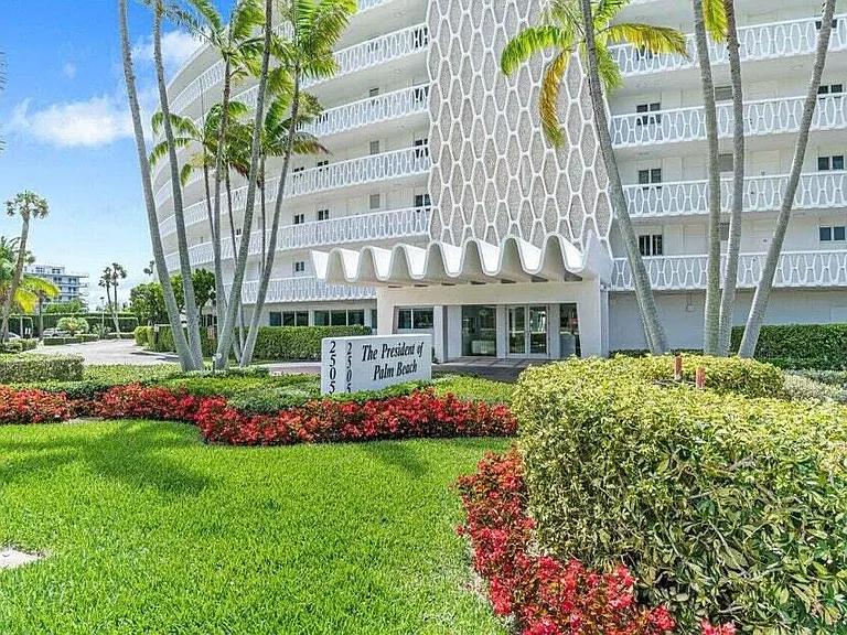 2505 S Ocean Blvd #303 — Photo 2