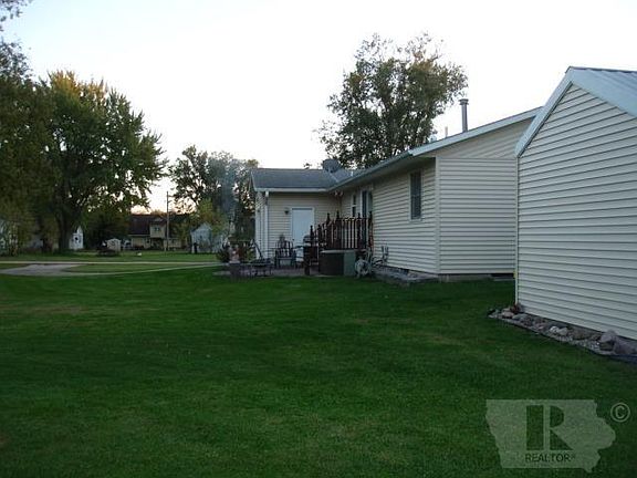 5th image of 404 N 13th St