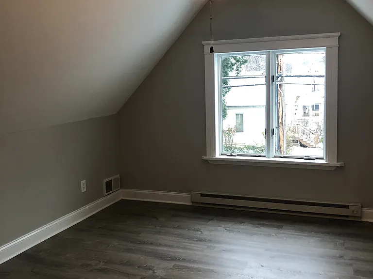 802 S Goodman St — Photo 18