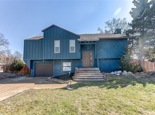 1725 Muny Vista Dr, Alton, IL 62002