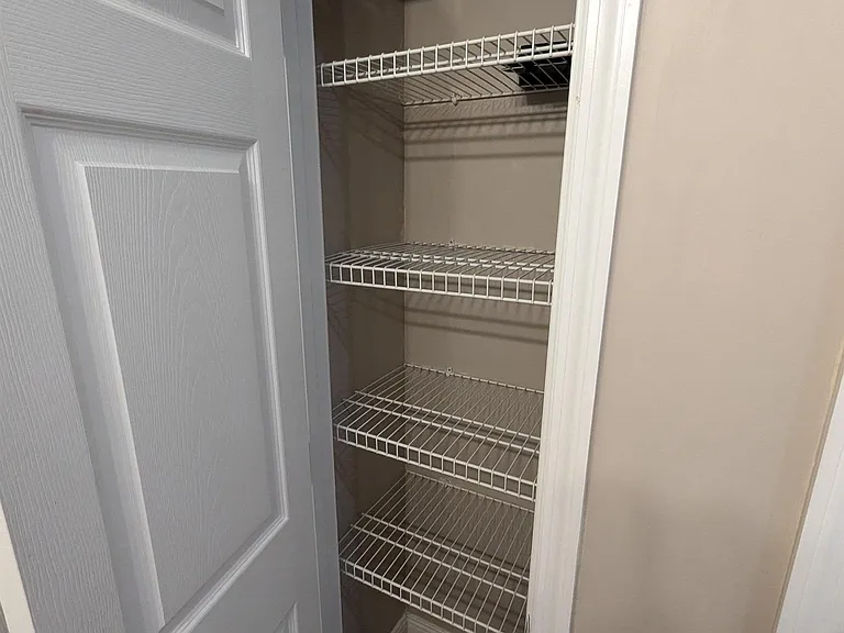 1224 Autumn Ln SW — Photo 18