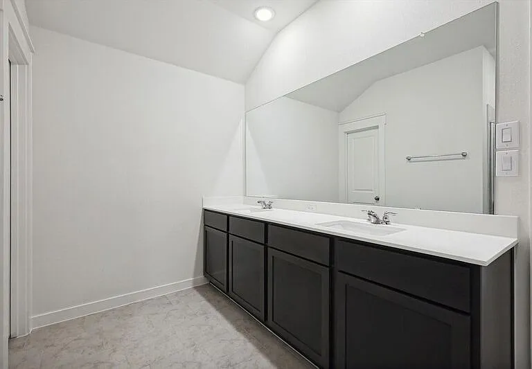 514 Weller Rd — Photo 20