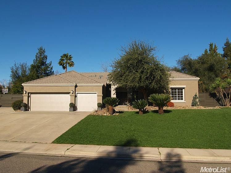 1st image of 11205 Wild Oak Dr