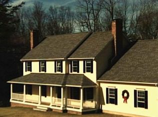 40 Horseshoe Ridge Rd, Newtown, CT 06470