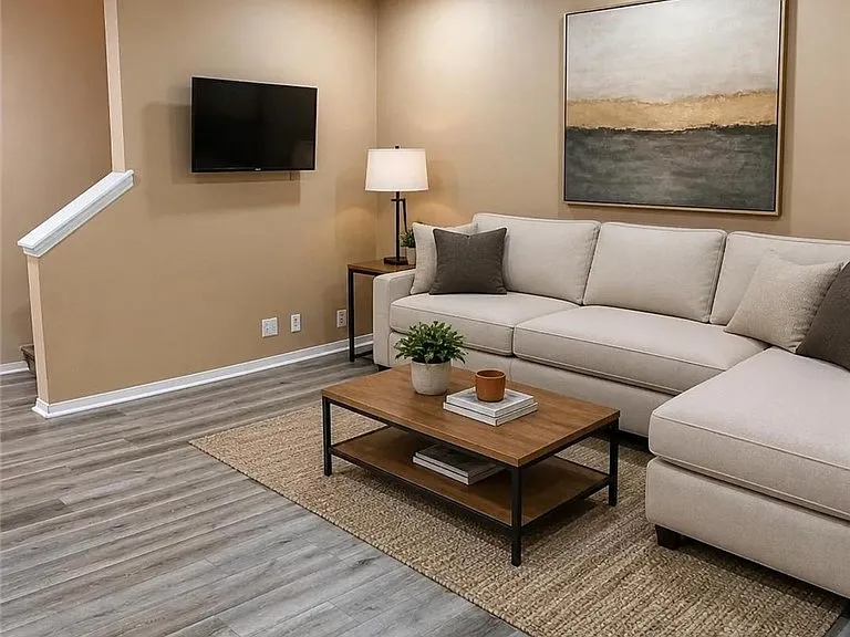 2818 E Berry Loop Privado #67 — Photo 8