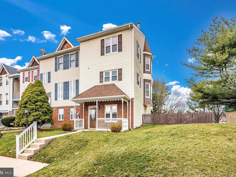 1st image of 612 Picadilly Dr