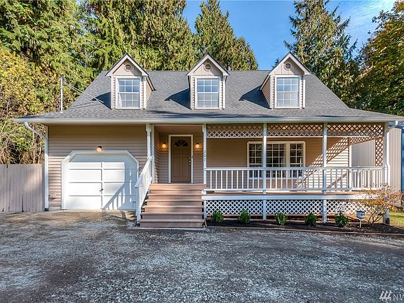 2nd image of 207 103rd Ave SE