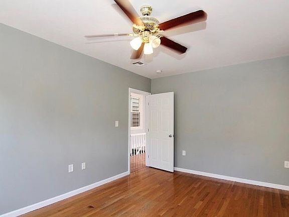 4th image of 70 Fairview Ave Floor 2