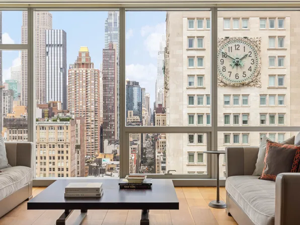 23 East 22nd Street 32B image 2 of 9