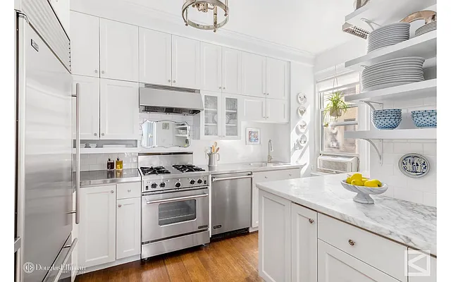 Sold by Douglas Elliman | media 6