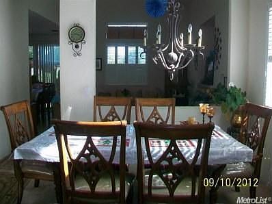4th image of 2542 Morning Glory Dr