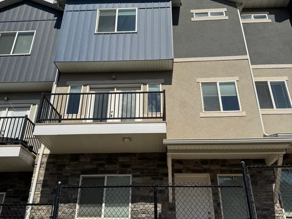 47 S Walker Pl, North Salt Lake, UT 84054
