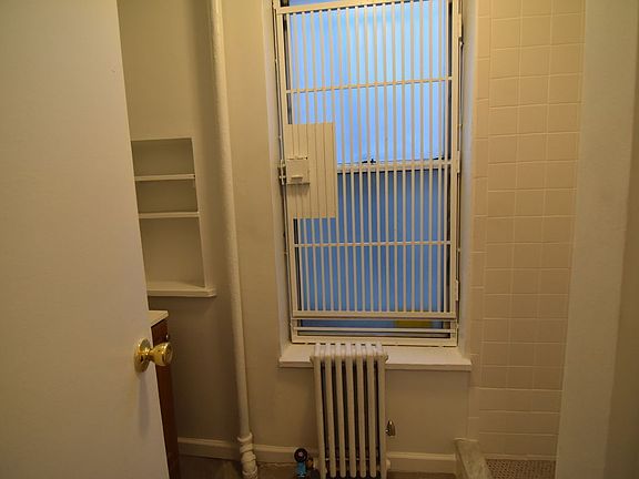 5th image of 91 E 3rd St APT 13