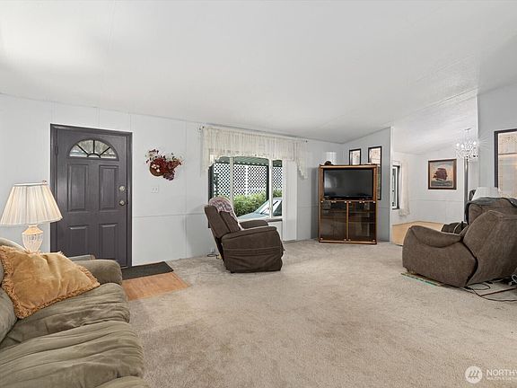 3rd image of 8430 SE 15th Place #91