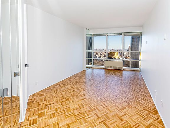 5th image of 146 W 57th St APT 53B