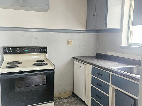 4th image of 333 W 6th St Floor 2