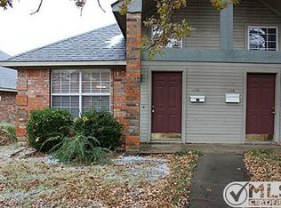 916 W Houston St, Sherman, TX 75092