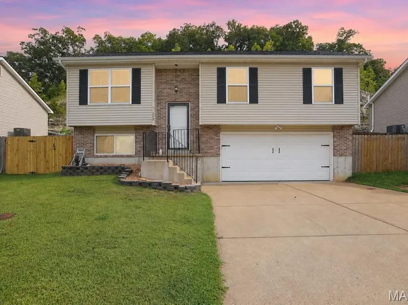 119 Country Club Parc Ct, Imperial, MO 63052