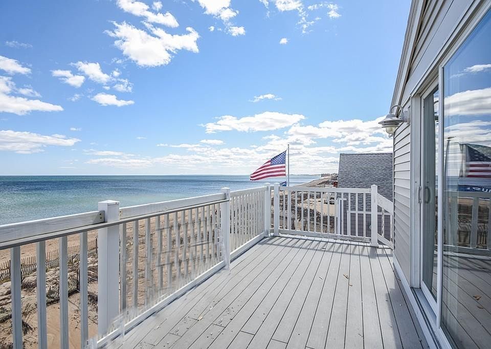 1st image of 278B N End Blvd #3