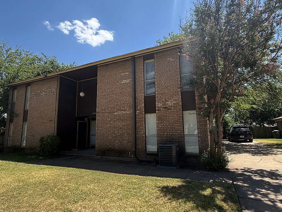 1st image of 2300 Hollandale Cir APT A