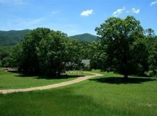 7722 Bradshaw Rd, Salem, VA 24153