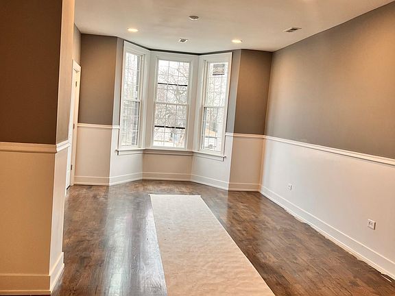 4th image of 5628 S Justine St #2