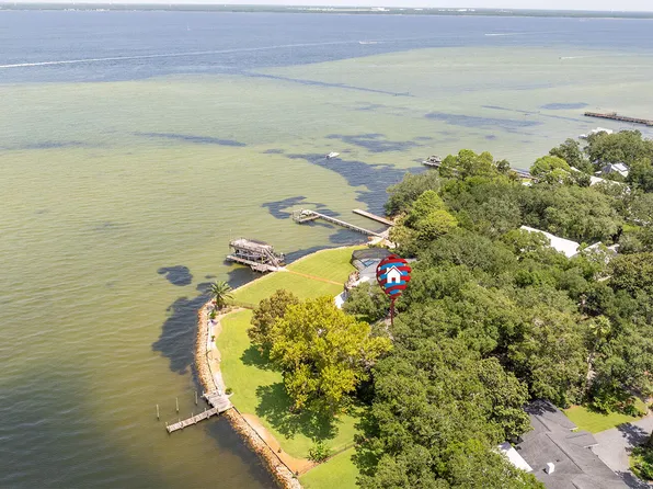 5 Cross Ct, Destin, FL 32541