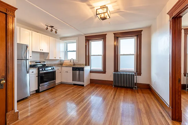 1 bed, 550 sqft, $2,150 — Photo 3
