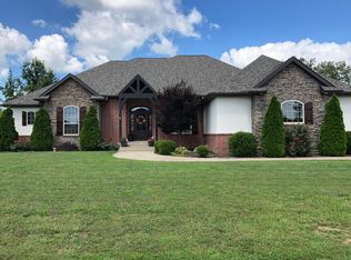 602 Blackthorn Dr, Carl Junction, MO 64834