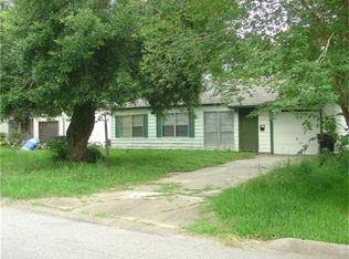 4914 Paradise Ln, Houston, TX 77048