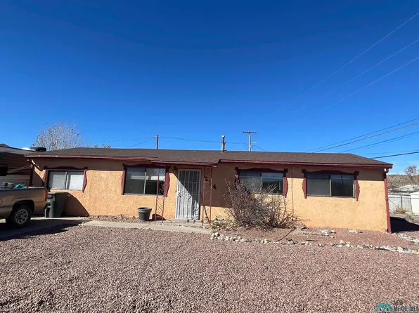 204 Elizabeth St, Gallup, NM 87301