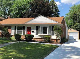 31760 Verona Cir, Beverly Hills, MI 48025