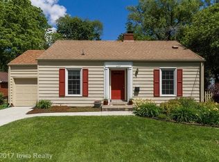 6409 Sunset Ter, Windsor Heights, IA 50324