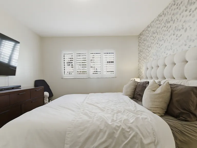 4611 W Fig St #103 — Photo 8