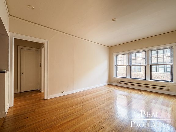 2nd image of 1313 Oak Ave #L2