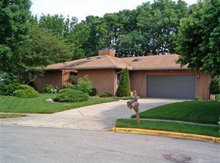 1009 Pembury Pl, Troy, OH 45373