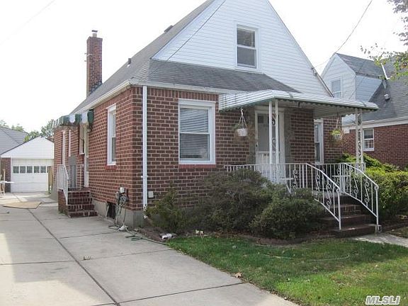 2nd image of 406 McNulty Pl